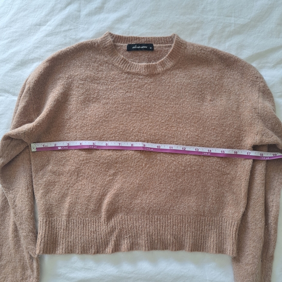 Sweater - Picture 4 of 5